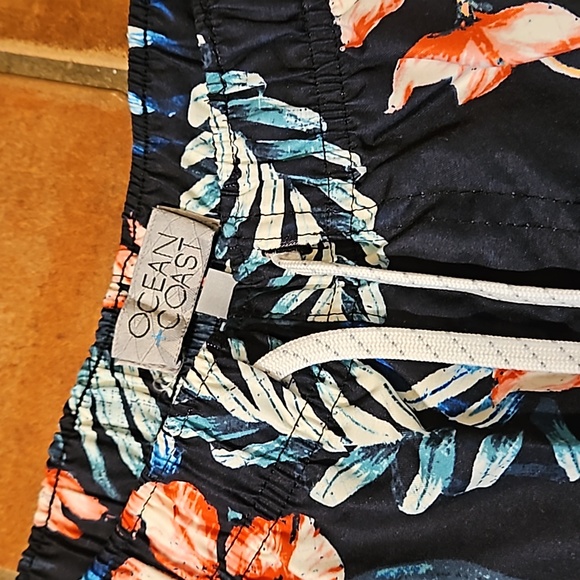 Tropical Swim Trunks - Picture 2 of 11